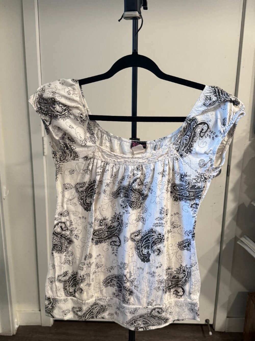 Agenda Y2K White Black Paisley Cap Sleeve Blouse Top Size Large